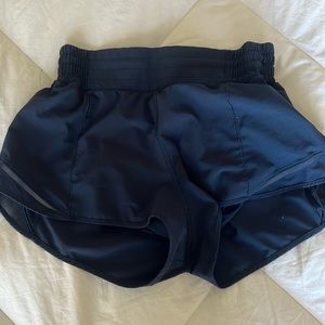 lululemon hotty hot high rise 2.5’